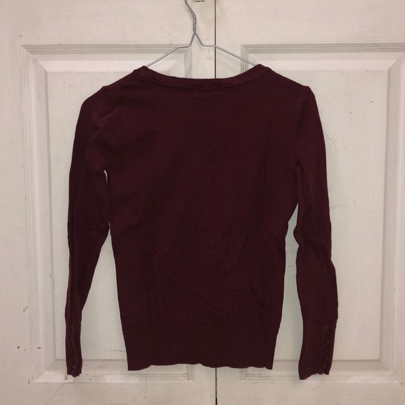 H&M Basics Maroon V-Neck Sweater - Picture 2 of 4